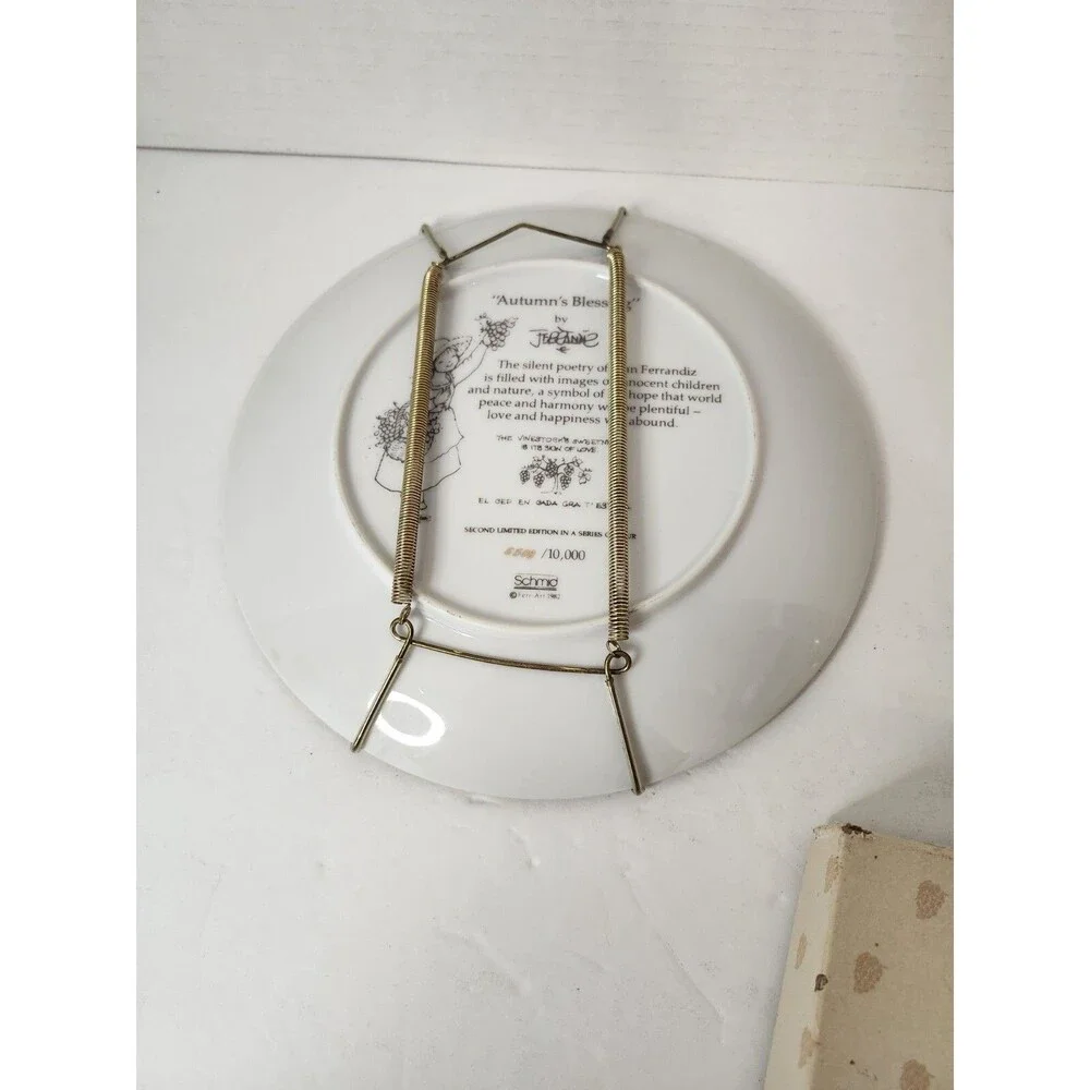 Schmid Ferrandiz Collector Plate Autumn's Blessing